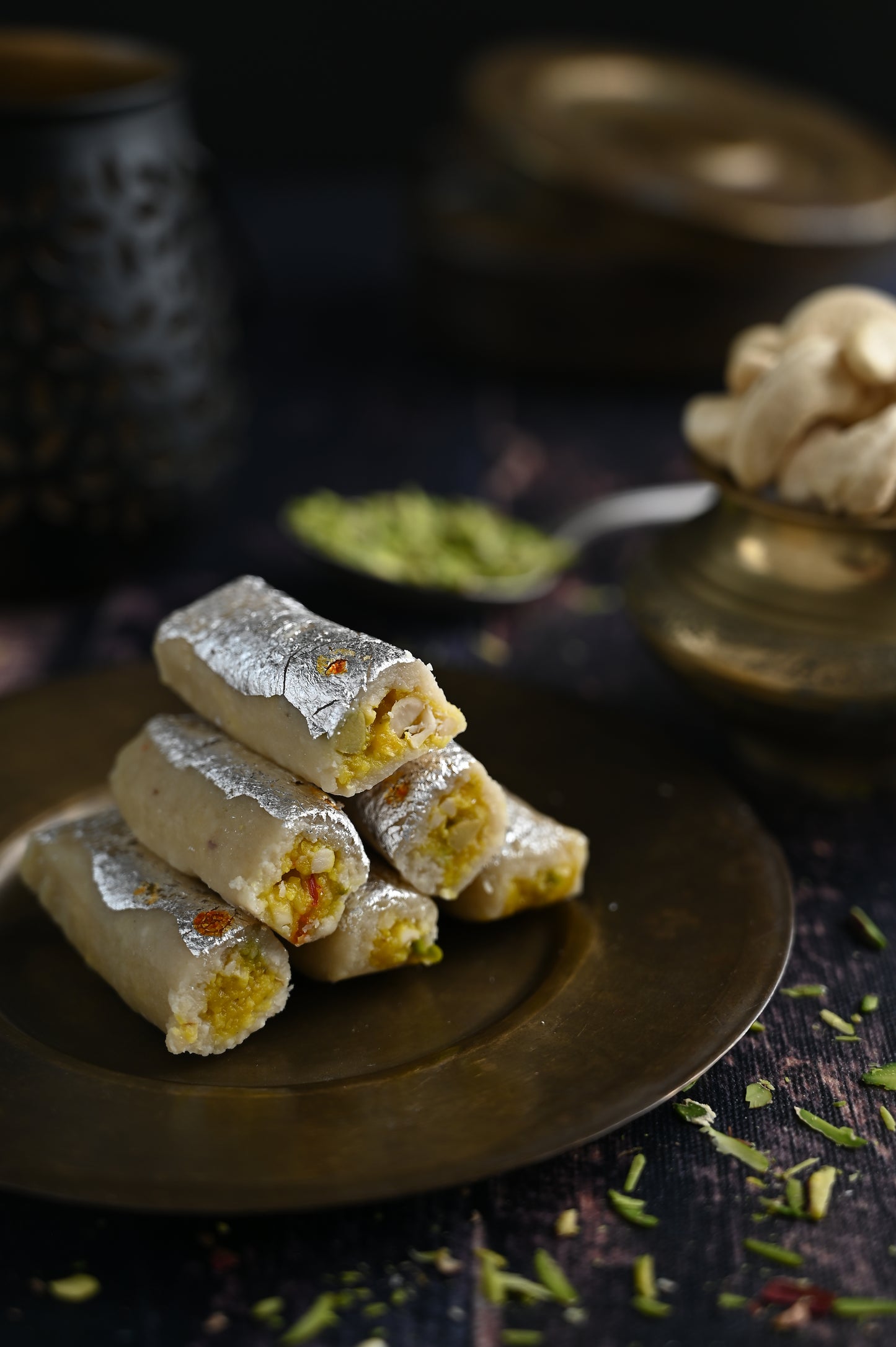 Kaju Pista Roll